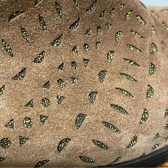 Kanna Suede Ankle Boots Perforated Tan Over Metallic Gold Size 38 EU 7.5 US - Picture 15 of 15